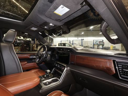 Certified 2023 GMC Sierra 1500 Denali Ultimate image 29