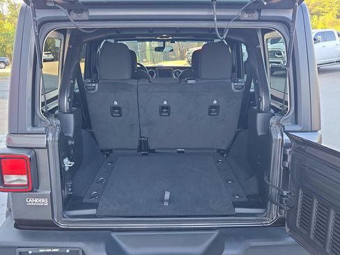 Used 2020 Jeep Wrangler Unlimited Sport AWD/4WD image 18