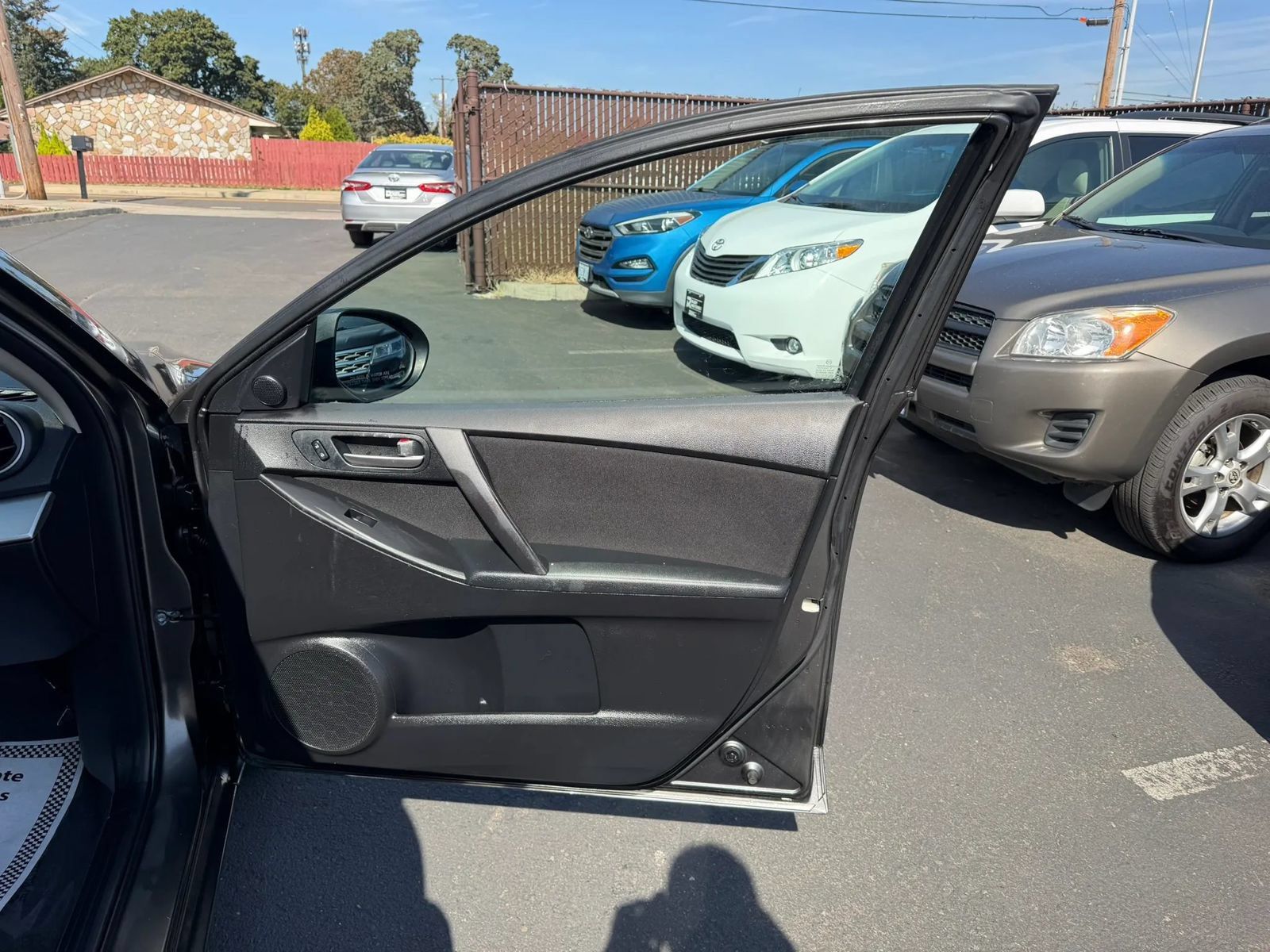 Used 2010 MAZDA MAZDA3 i Touring FWD image 13