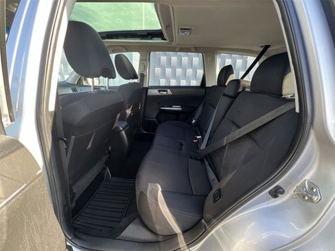 Used 2013 Subaru Forester 2.5X Premium w/ All-Weather Plus Pkg image 20
