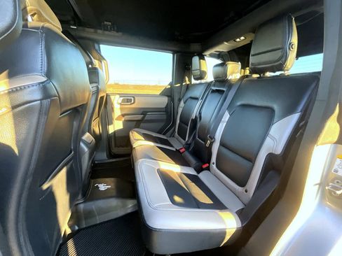 Used 2024 Ford Bronco Wildtrak image 20