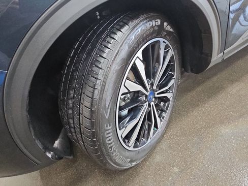 Used 2022 Ford Escape SE w/ SE Sport Appearance Package image 33