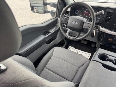 Used 2025 Ford F250 XL w/ STX Appearance Package AWD/4WD image 14