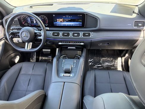 Used 2024 Mercedes-Benz GLS 580 4MATIC image 15