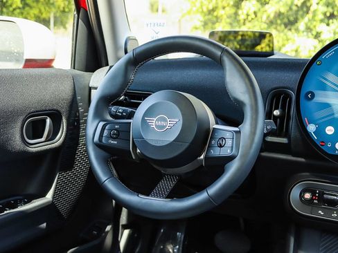 Used 2025 MINI Cooper S FWD image 18