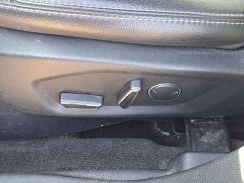 Used 2018 Ford Explorer Limited image 6