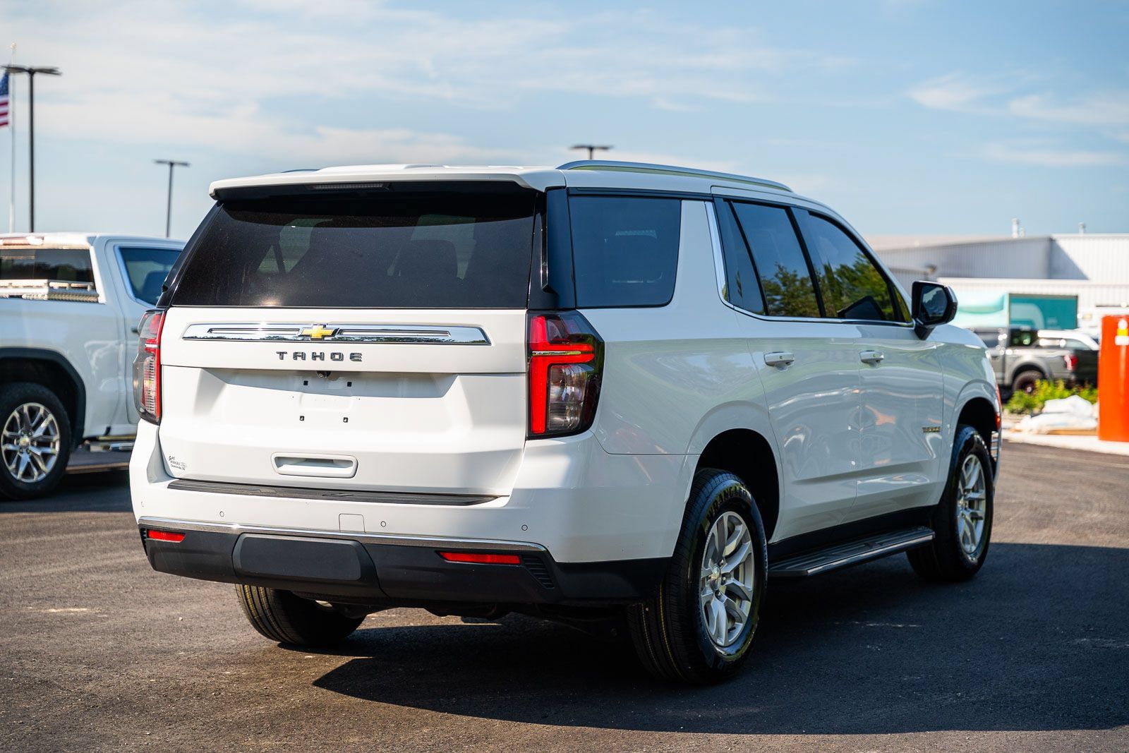 Used 2023 Chevrolet Tahoe LS w/ Driver Alert Package AWD/4WD image 8