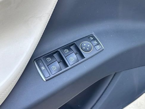 Used 2019 Tesla Model X Long Range image 5