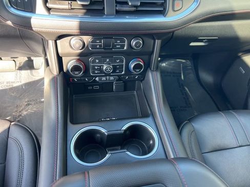 Used 2024 Chevrolet Suburban RST w/ Luxury Package image 13