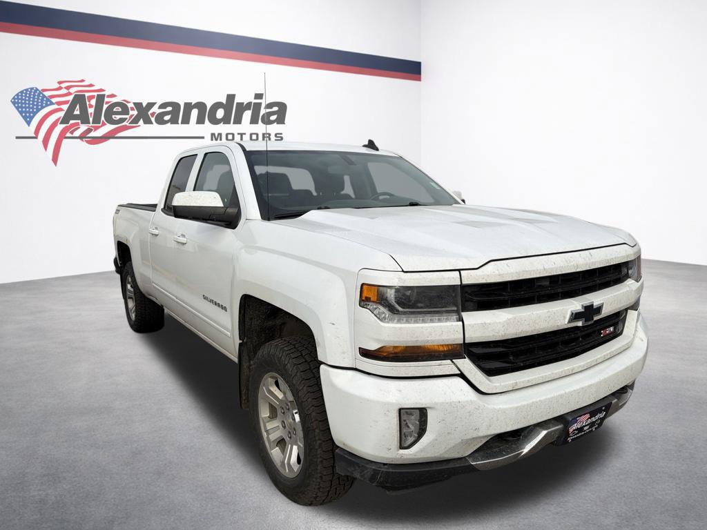 Used 2017 Chevrolet Silverado 1500 LT w/ All Star Edition AWD/4WD image 3
