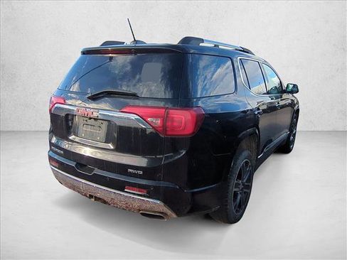 Used 2018 GMC Acadia Denali w/ Technology Package image 4