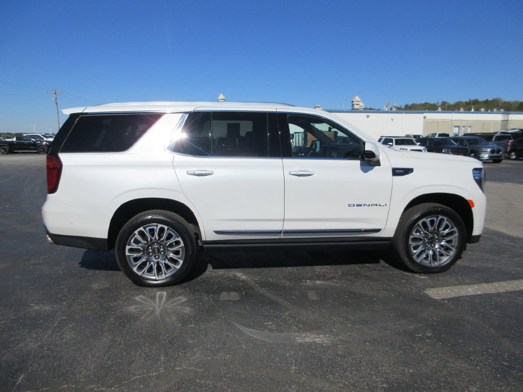 Certified 2024 GMC Yukon Denali Ultimate AWD/4WD image 5