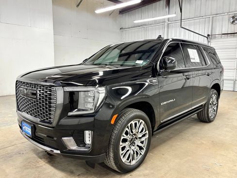 Used 2024 GMC Yukon Denali Ultimate AWD/4WD image 4