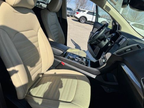 Certified 2024 Ford Edge SEL w/ Convenience Package AWD/4WD image 34