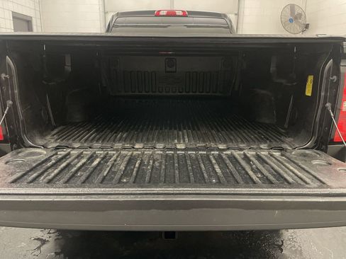 Used 2018 Chevrolet Silverado 1500 LT w/ All Star Edition AWD/4WD image 17