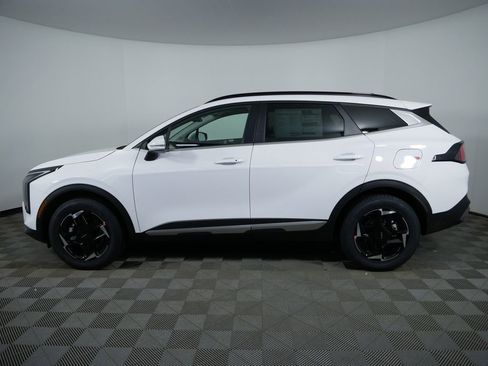 New 2026 Kia Sportage EX image 6