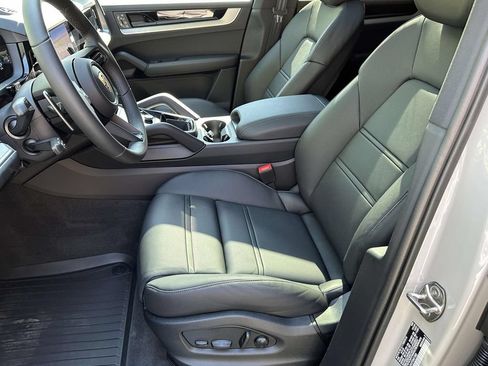 New 2026 Porsche Cayenne S AWD/4WD image 12
