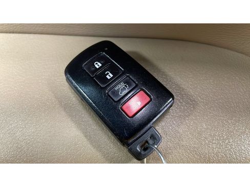 Used 2021 Toyota Sequoia Platinum AWD/4WD image 20