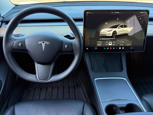 Used 2022 Tesla Model 3 Long Range image 10