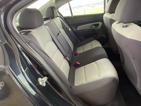 Used 2014 Chevrolet Cruze LS FWD image 24