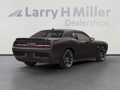Used 2022 Dodge Challenger R/T Scat Pack w/ Plus Package image 2