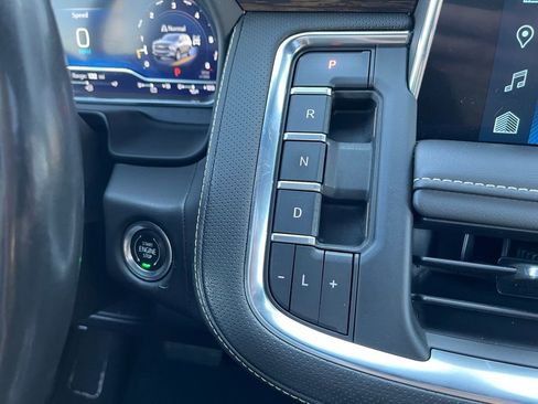 Used 2022 Chevrolet Tahoe Premier w/ Premium Package AWD/4WD image 43