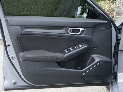 Used 2025 Honda Civic Sport image 14