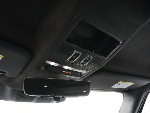 New 2026 Land Rover Defender 110 V8 AWD/4WD image 16