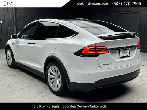 Used 2016 Tesla Model X 90D image 5