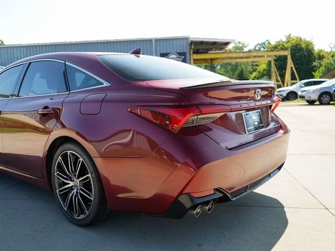Used 2019 Toyota Avalon XSE FWD image 21