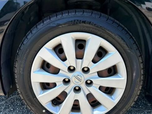 Used 2016 Nissan Sentra S FWD image 15
