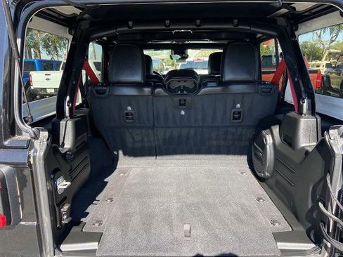 Used 2023 Jeep Wrangler Unlimited Rubicon 392 image 22