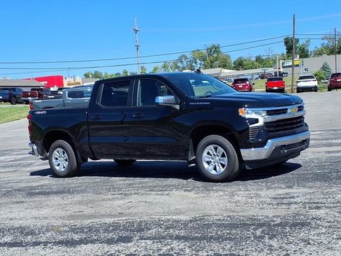Used 2025 Chevrolet Silverado 1500 LT image 3