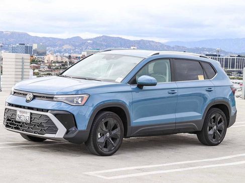 New 2025 Volkswagen Taos SE w/ Black Wheel Package FWD image 1