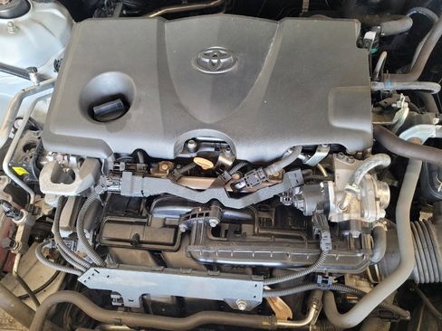 Used 2022 Toyota Camry SE FWD image 30