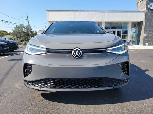 Used 2023 Volkswagen ID.4 Pro S image 3