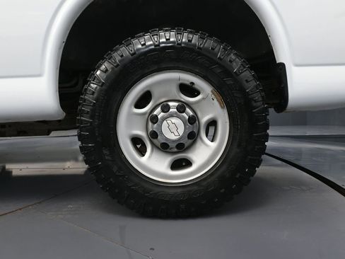 Used 2017 Chevrolet Express 3500 LT w/ LT Preferred Equipment Group image 14