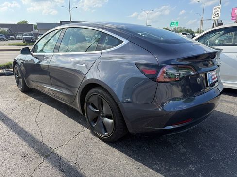 Used 2020 Tesla Model 3 Standard Range RWD image 7