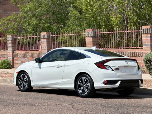 Used 2016 Honda Civic EX-L image 4