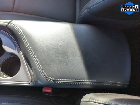 Used 2023 Dodge Challenger SXT w/ Plus Package image 19