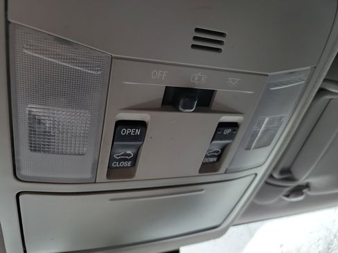 Used 2017 Toyota RAV4 XLE w/ Carpet Mat Package image 34