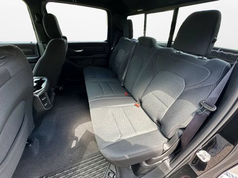 New 2026 RAM 1500 Express AWD/4WD image 13