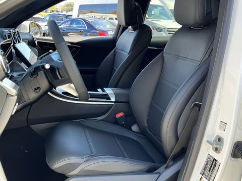 Used 2026 Mercedes-Benz GLC 300 4MATIC image 11