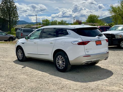 Used 2022 Buick Enclave Premium AWD/4WD image 3