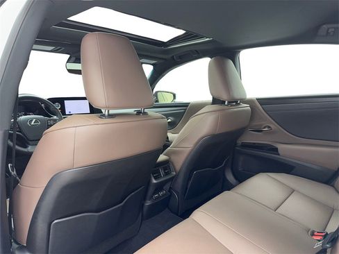 Used 2023 Lexus ES 350 w/ Premium Package image 43