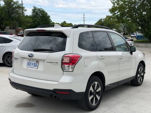 Used 2017 Subaru Forester 2.5i Premium AWD/4WD image 5