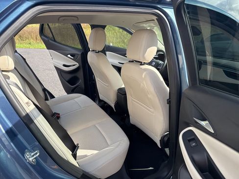 Used 2025 Buick Encore GX Preferred w/ Advanced Technology Package image 16