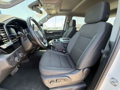 Used 2025 Chevrolet Silverado 1500 LT RWD image 18