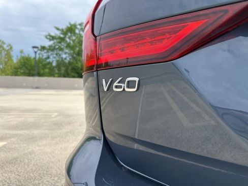 Certified 2025 Volvo V60 B5 Cross Country Plus AWD/4WD image 38