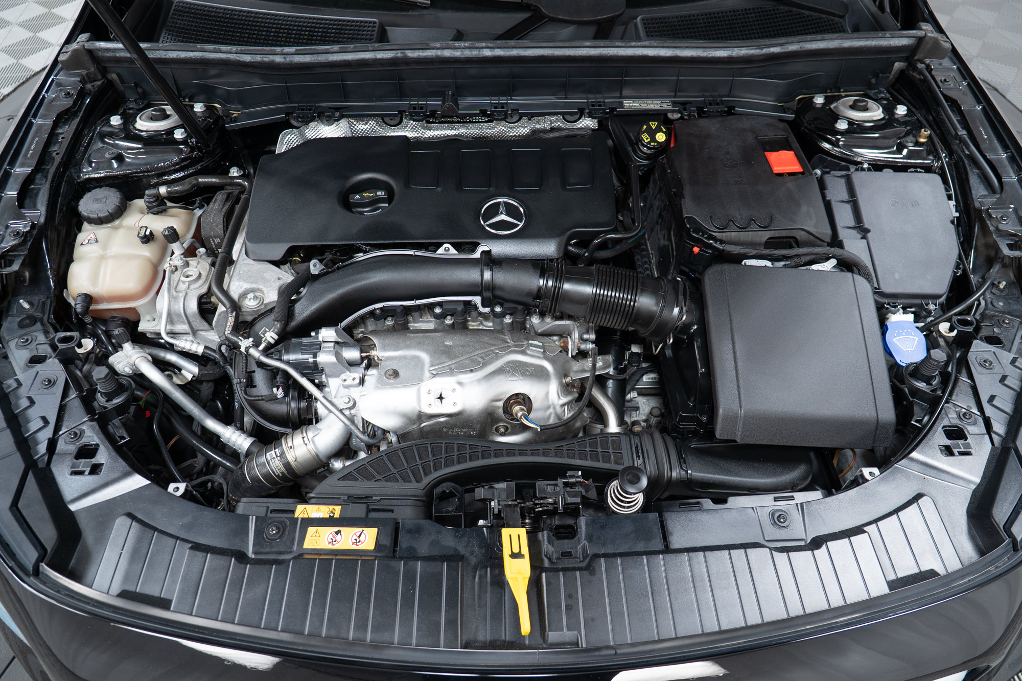 Certified 2020 Mercedes-Benz GLB 250 4MATIC image 9